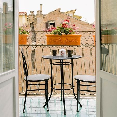 Della Croce Luxury Hotel Roma Exterior foto